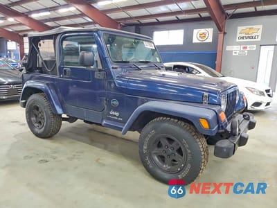 Czwarte zdjęcie samochodu z boku: 2005 JEEP WRANGLER X VIN:1J4FA39S45P370244 - miniatura