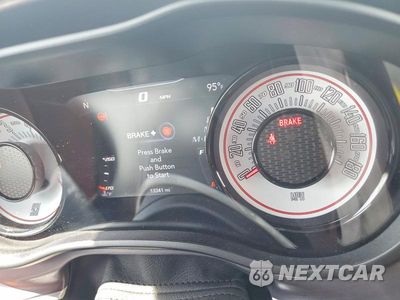 Zdjęcie 9 z 13 samochodu: 2022 DODGE CHALLENGER R/T SCAT PACK VIN:2C3CDZFJ0NH147948 - miniatura