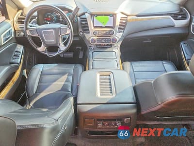 Zdjęcie 8 z 13 samochodu: 2017 GMC YUKON DENALI VIN:1GKS2CKJXHR118756 - miniatura