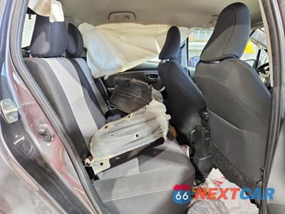 Zdjęcie 10 z 12 samochodu: 2018 TOYOTA YARIS 5-DOOR LE VIN:VNKKTUD36JA096909 - miniatura