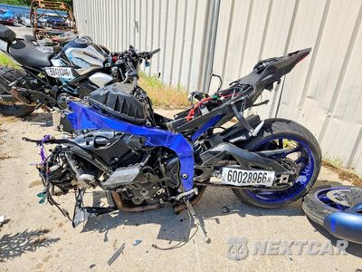 Trzecie zdjęcie samochodu z tyłu: 2022 YAMAHA YZFR1 VIN:JYARN66E1NA002061 - miniatura