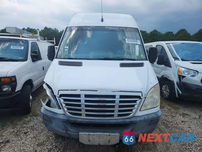 Piąte zdjęcie samochodu w środku: 2011 FREIGHTLINER SPRINTER 3500 - DELIVERY VAN VIN:WDYPF0CC0B5532653 - miniatura