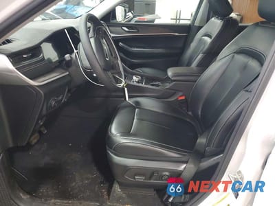 Zdjęcie 7 z 13 samochodu: 2023 JEEP GRAND CHEROKEE LIMITED VIN:1C4RJHBG2P8910595 - miniatura