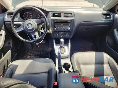 Zdjęcie 8 z 12 samochodu: 2012 VOLKSWAGEN JETTA SE VIN:3VWDP7AJ3CM377028 - miniatura