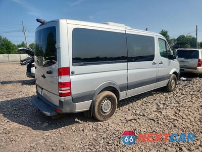 Trzecie zdjęcie samochodu z tyłu: 2015 MERCEDES-BENZ SPRINTER 2500 VIN:WDZPE7CC1F5945078 - miniatura