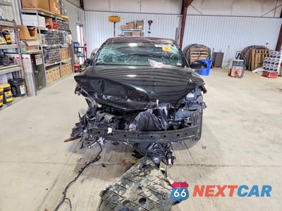 Piąte zdjęcie samochodu w środku: 2019 TESLA MODEL X VIN:5YJXCDE21KF181993 - miniatura