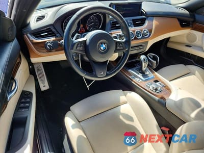 Zdjęcie 8 z 12 samochodu: 2015 BMW Z4 SDRIVE35I VIN:WBALM7C56FJ798876 - miniatura