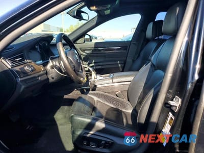 Zdjęcie 7 z 12 samochodu: 2015 BMW 740 I VIN:WBAYA6C50FGK16616 - miniatura