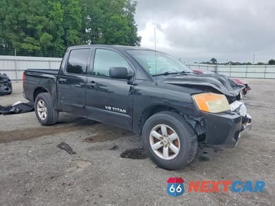 Czwarte zdjęcie samochodu z boku: 2010 NISSAN TITAN XE VIN:1N6BA0EK5AN303955 - miniatura