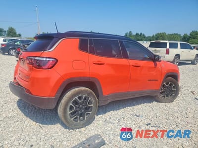 Trzecie zdjęcie samochodu z tyłu: 2021 JEEP COMPASS TRAILHAWK VIN:3C4NJDDB0MT545260 - miniatura
