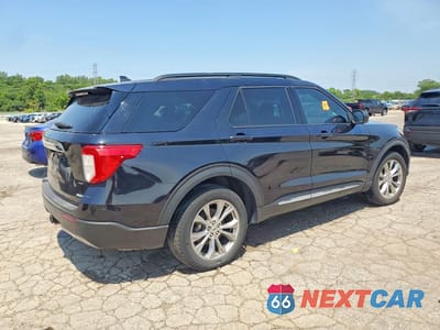 Trzecie zdjęcie samochodu z tyłu: 2020 FORD EXPLORER XLT VIN:1FMSK8DH5LGB33703 - miniatura