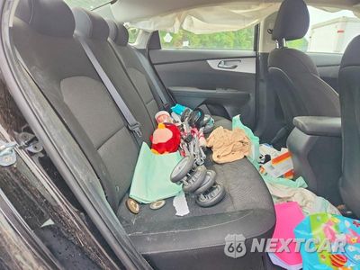 Zdjęcie 10 z 12 samochodu: 2022 KIA FORTE LXS VIN:3KPF24AD2NE462507 - miniatura