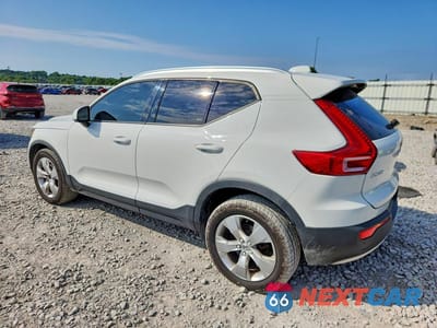 Drugie zdjęcie samochodu z przodu: 2020 VOLVO XC40 T4 MOMENTUM VIN:YV4AC2HK5L2278170 - miniatura