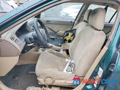 Zdjęcie 7 z 12 samochodu: 2001 HONDA CIVIC EX VIN:2HGES267X1H512637 - miniatura