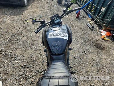 Zdjęcie 6 z 9 samochodu: 2015 DUCATI DIAVEL VIN:ZDM13BSW7FB022099 - miniatura