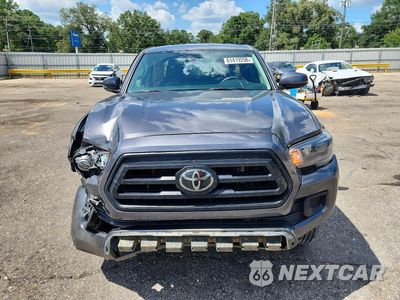 Piąte zdjęcie samochodu w środku: 2023 TOYOTA TACOMA SR V6 VIN:3TYRZ5CN5PT028891 - miniatura