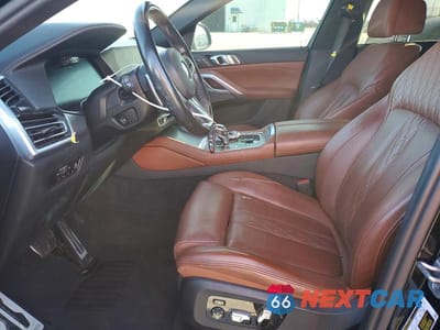 Zdjęcie 7 z 12 samochodu: 2022 BMW X6 M50I VIN:5UXCY8C07N9N02909 - miniatura