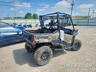 Czwarte zdjęcie samochodu z boku: 2025 HONDA SXS1000M UTILITY VEHICLE VIN:1HFVE0462S4900406 - miniatura