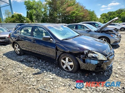 Czwarte zdjęcie samochodu z boku: 2005 HONDA ACCORD EX VIN:1HGCM56775A031820 - miniatura