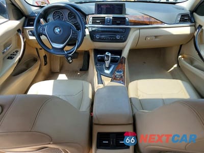 Zdjęcie 8 z 12 samochodu: 2015 BMW 328 XI SULEV VIN:WBA3B5G57FNS13753 - miniatura