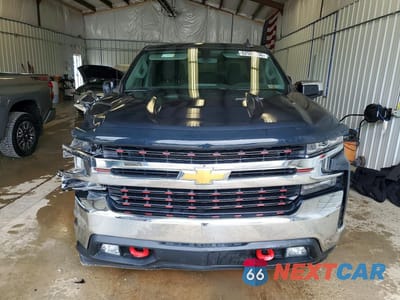 Piąte zdjęcie samochodu w środku: 2022 CHEVROLET SILVERADO LTD K1500 LT VIN:1GCUYDED2NZ189153 - miniatura