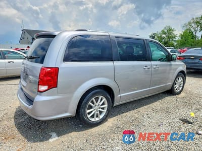 Trzecie zdjęcie samochodu z tyłu: 2018 DODGE GRAND CARAVAN SXT VIN:2C4RDGCGXJR223117 - miniatura