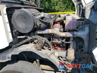Zdjęcie 10 z 12 samochodu: 2018 VOLVO VNL SEMI TRUCK VIN:4V4N39TG2JN892593 - miniatura