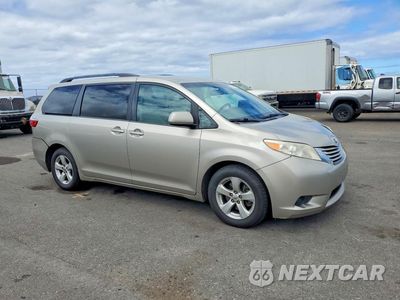Czwarte zdjęcie samochodu z boku: 2016 TOYOTA SIENNA LE VIN:5TDKK3DC0GS737506 - miniatura