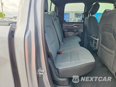 Zdjęcie 10 z 12 samochodu: 2021 RAM 1500 BIG HORN/LONE STAR VIN:1C6SRFBT7MN664319 - miniatura