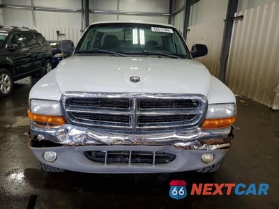 Piąte zdjęcie samochodu w środku: 2003 DODGE DAKOTA SLT VIN:1D7HG42N73S181952 - miniatura