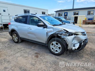 Czwarte zdjęcie samochodu z boku: 2015 TOYOTA RAV4 LE VIN:JTMZFREV6FJ032713 - miniatura