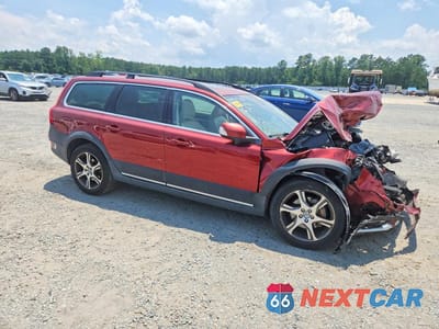 Czwarte zdjęcie samochodu z boku: 2013 VOLVO XC70 T6 VIN:YV4902BZ0D1166787 - miniatura