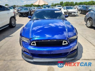 Piąte zdjęcie samochodu w środku: 2013 FORD MUSTANG VIN:1ZVBP8AM0D5251191 - miniatura