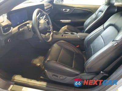 Zdjęcie 7 z 13 samochodu: 2025 FORD MUSTANG VIN:1FAGP8UH1S5105618 - miniatura