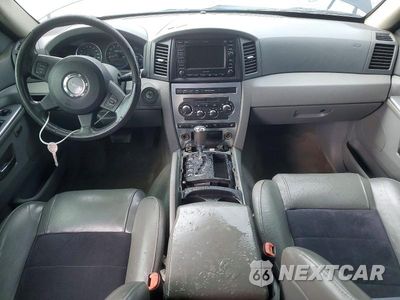 Zdjęcie 8 z 13 samochodu: 2006 JEEP GRAND CHEROKEE SRT-8 VIN:1J8HR78386C278158 - miniatura