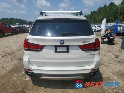 Zdjęcie 6 z 12 samochodu: 2017 BMW X5 XDR40E VIN:5UXKT0C54H0S80510 - miniatura