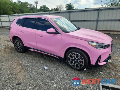 Czwarte zdjęcie samochodu z boku: 2023 BMW X1 XDRIVE28I VIN:WBX73EF03P5X82031 - miniatura