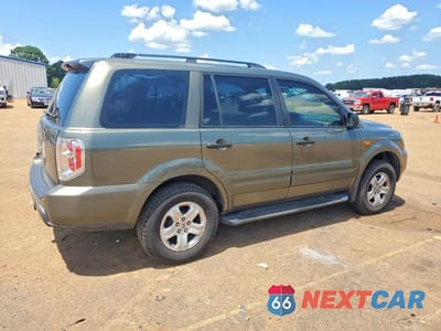 Trzecie zdjęcie samochodu z tyłu: 2006 HONDA PILOT LX VIN:5FNYF28106B026697 - miniatura