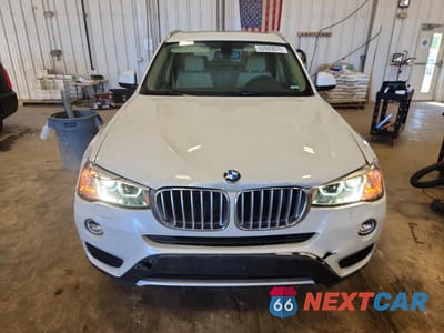 Piąte zdjęcie samochodu w środku: 2017 BMW X3 XDRIVE35I VIN:5UXWX7C32H0U44057 - miniatura
