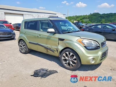 Czwarte zdjęcie samochodu z boku: 2013 KIA SOUL ! VIN:KNDJT2A68D7517991 - miniatura