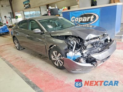 Czwarte zdjęcie samochodu z boku: 2020 NISSAN ALTIMA S VIN:1N4BL4BW8LC280252 - miniatura