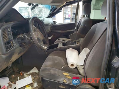Zdjęcie 7 z 12 samochodu: 2004 GMC NEW SIERRA K1500 VIN:2GTEK19T441266425 - miniatura