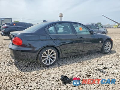 Trzecie zdjęcie samochodu z tyłu: 2011 BMW 328 XI VIN:WBAPK7C5XBF195613 - miniatura