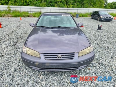 Piąte zdjęcie samochodu w środku: 1998 TOYOTA CAMRY LE VIN:4T1BG22K5WU857653 - miniatura