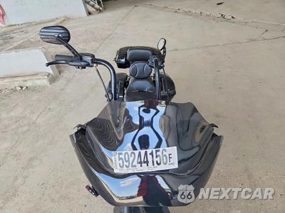 Piąte zdjęcie samochodu w środku: 2010 HARLEY-DAVIDSON FLTRX VIN:1HD1KH417AB619733 - miniatura