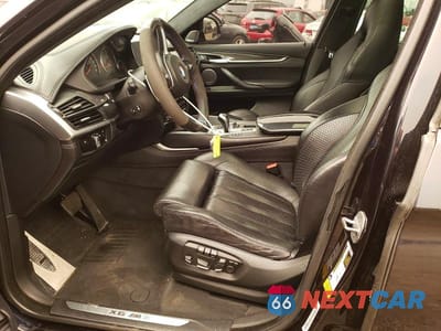 Zdjęcie 7 z 14 samochodu: 2015 BMW X6 M VIN:5YMKW8C50F0G93684 - miniatura