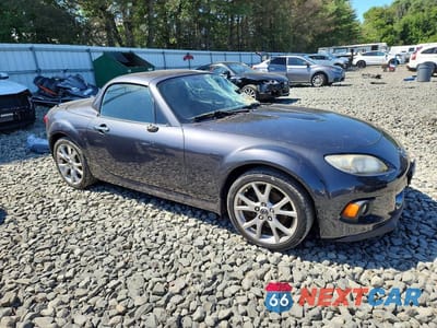 Czwarte zdjęcie samochodu z boku: 2014 MAZDA MX-5 MIATA GRAND TOURING VIN:JM1NC2PF7E0235800 - miniatura