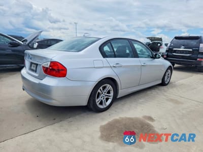 Trzecie zdjęcie samochodu z tyłu: 2008 BMW 328 I SULEV VIN:WBAVC53548FZ84213 - miniatura