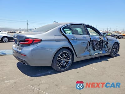 Trzecie zdjęcie samochodu z tyłu: 2022 BMW 530 I VIN:WBA53BH08NCJ53175 - miniatura
