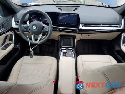 Zdjęcie 8 z 13 samochodu: 2024 BMW X1 XDRIVE28I VIN:WBX73EF06R5Y41558 - miniatura